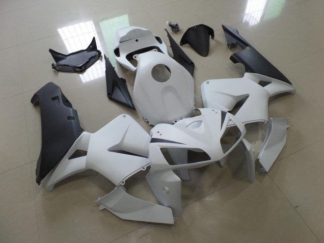 Kit Carénages CBR 600 RR 05-06 - Blanc Noir Kit Carénages CBR 600 RR 05-06 - Blanc Noir