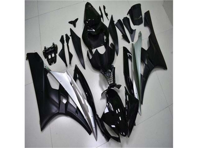 Kit Carénages Complet R6 06-07 - Argent Noir Kit Carénages Complet R6 06-07 - Argent Noir